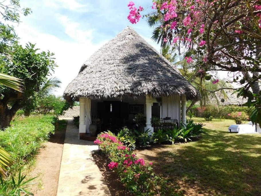 Holiday Home In Malindi Mambrui Exterior photo