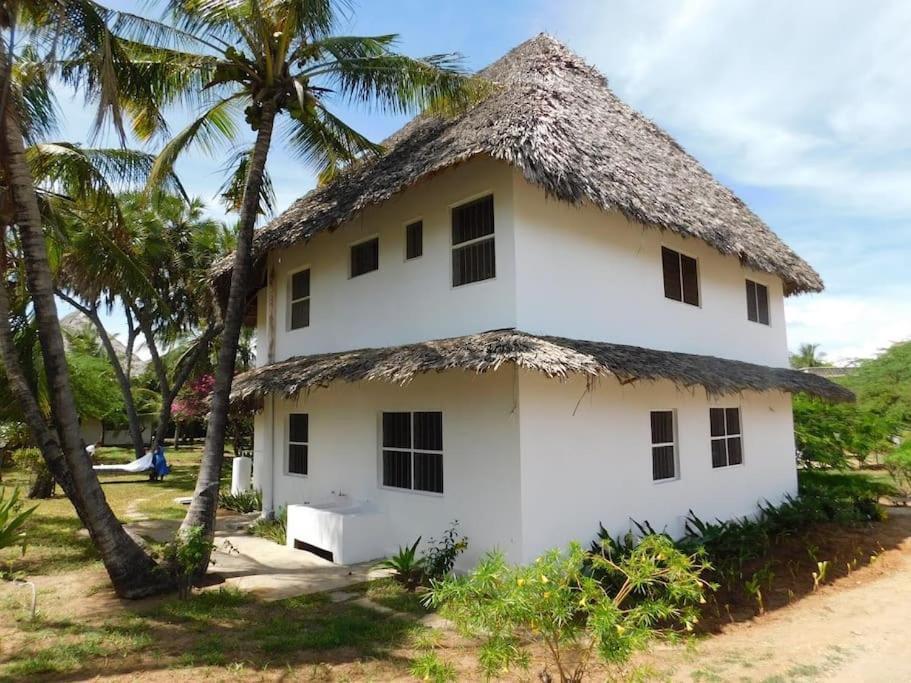 Holiday Home In Malindi Mambrui Exterior photo
